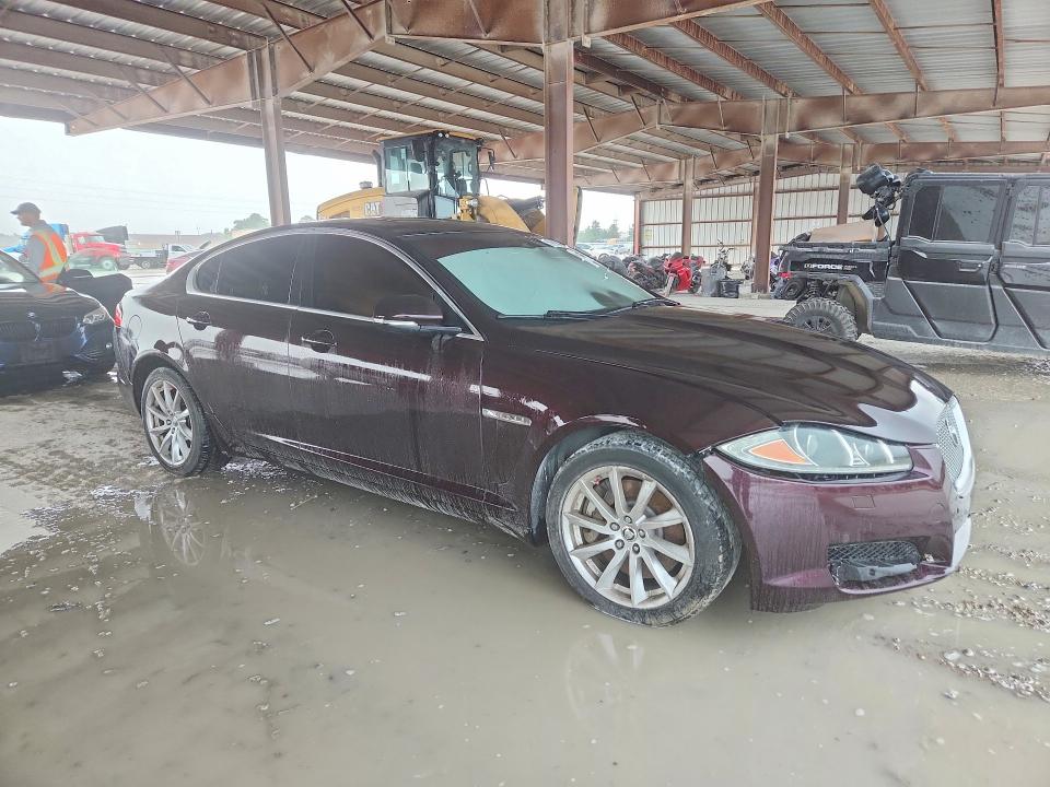 2013 Jaguar Xf VIN SAJWA0ESXDPS83359 COPART salvage auction — MINOR DENT/SCRATCHES, MT - CERTIFICATE OF TITLE (P), sold $650 on 2026-07-31 (photo 4)