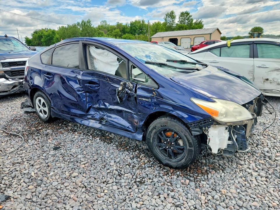 2013 Toyota Prius VIN JTDKN3DU6D0337612 COPART salvage auction — SIDE, Il - Junking Cert Of A Vehicle, sold $1,250 on 2026-07-20 (photo 4)