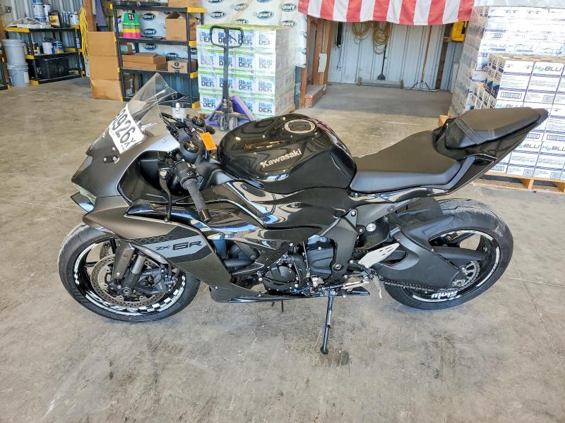 2026 Kawasaki VIN JKBZXJK1XTA014958 COPART salvage auction — SIDE, Salvage Title, sold $40 on 2026-07-30 (photo 3)