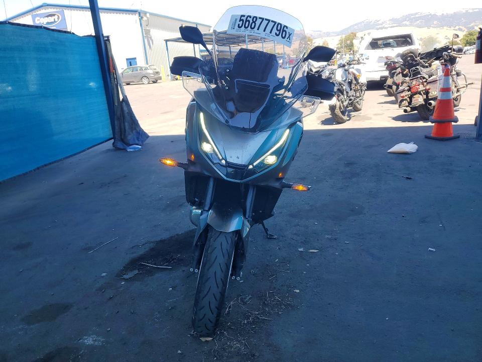 2026 Honda VIN JH2SC9041TK100129 COPART salvage auction — MINOR DENT/SCRATCHES, Ca - Salvage Certificate, sold $3,000 on 2026-07-30 (photo 2)