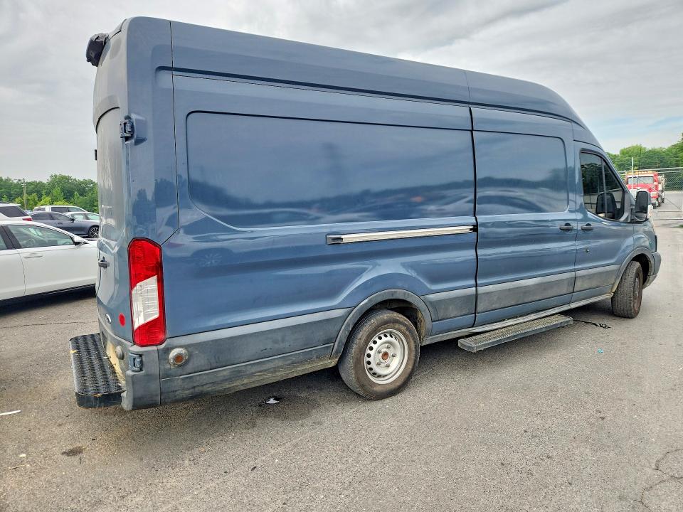 2019 Ford Transit VIN 1FTYR3XM5KKB33492 COPART salvage auction — MINOR DENT/SCRATCHES, WV - CERTIFICATE OF TITLE, sold $5,300 on 2026-07-07 (photo 3)