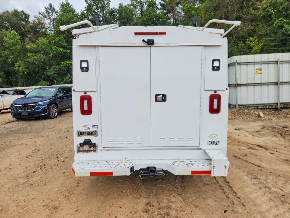 2018 Ford Transit VIN 1FDYR5PM9JKB21092 COPART salvage auction — MINOR DENT/SCRATCHES, Fl - Certificate Of Title, sold $5,800 on 2026-07-09 (photo 6)