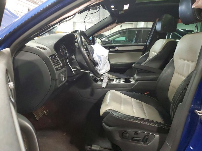 2017 Volkswagen Touareg VIN WVGRF7BPXHD003982 COPART salvage auction — REAR END, Mn - Cert Of Title-Salvage, sold $225 on 2026-07-28 (photo 7)