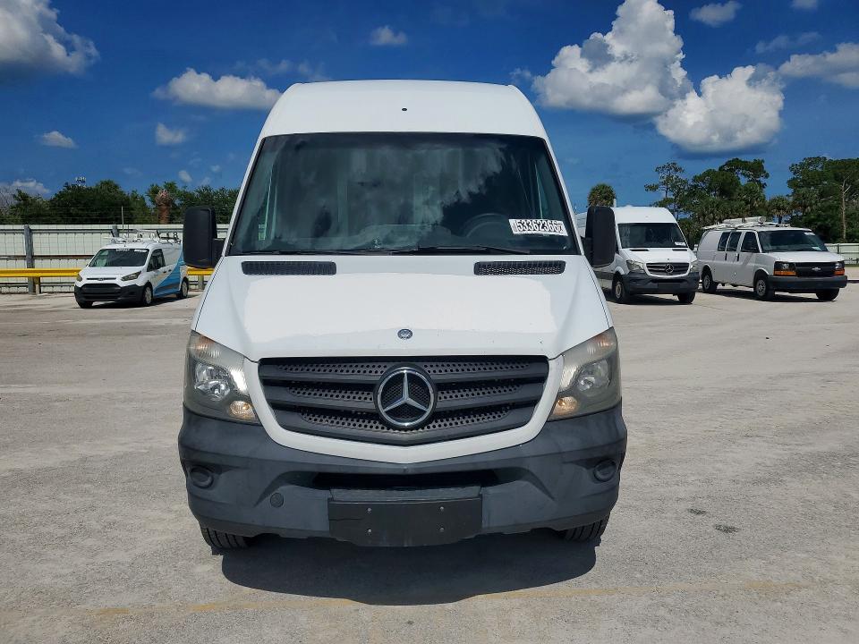 2015 Mercedes-benz VIN WD3PE8DB2FP124940 COPART salvage auction — MINOR DENT/SCRATCHES, Fl - Certificate Of Title, sold $1,350 on 2026-07-15 (photo 5)