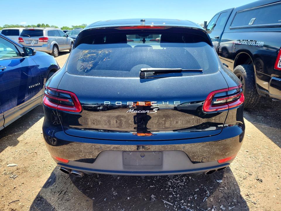 2016 Porsche Macan VIN WP1AB2A51GLB40926 COPART salvage auction — MECHANICAL, IL - CERT OF TITLE-REBUILT, sold $2,950 on 2026-07-09 (photo 6)
