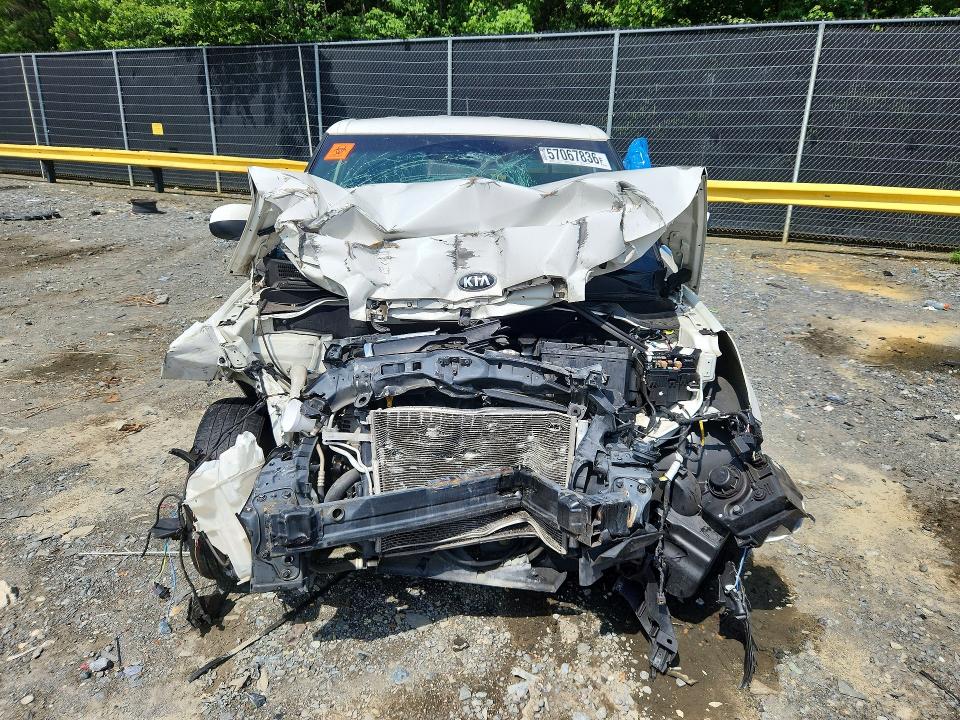 2015 Kia Soul VIN KNDJN2A22F7147373 COPART salvage auction — FRONT END, Md - Cert Of Salvage > 75% Damage, sold $225 on 2026-07-17 (photo 5)