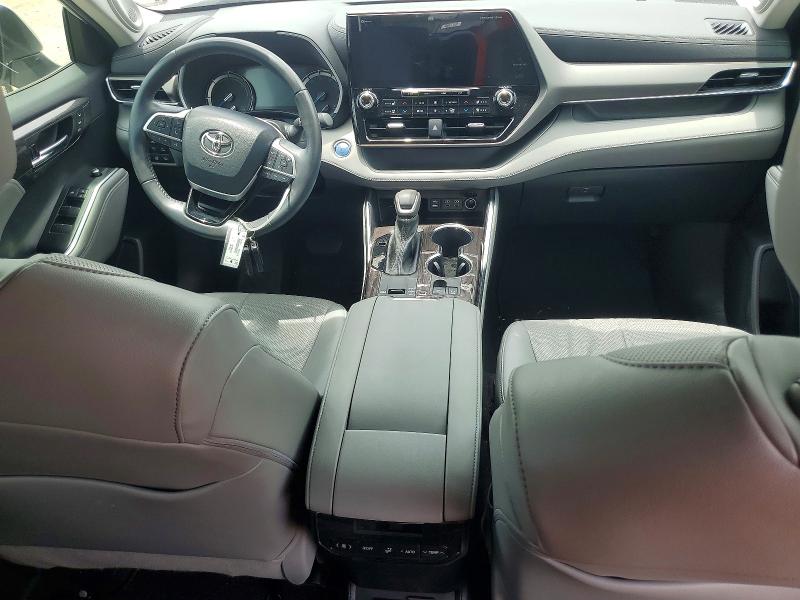 2022 Toyota Highlander VIN 5TDXBRCH3NS077433 COPART salvage auction — FRONT END, Sc - Cert Of Title-Salvage, sold $21,200 on 2026-07-08 (photo 8)