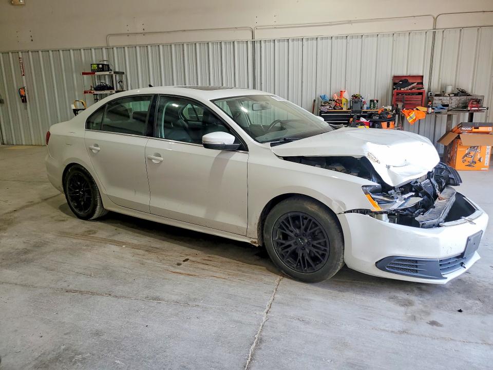 2014 Volkswagen Jetta VIN 3VWD17AJ3EM322132 COPART salvage auction — FRONT END, Ny - Mv-907A Salvage Certificate, sold $775 on 2026-07-06 (photo 4)