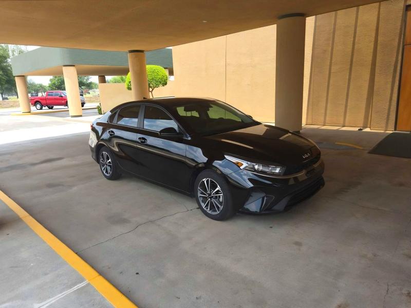 2022 Kia Forte VIN 3KPF24AD9NE451343 COPART salvage auction — NORMAL WEAR, Tx - Certificate Of Title (P), sold $10,000 on 2026-07-02 (photo 1)