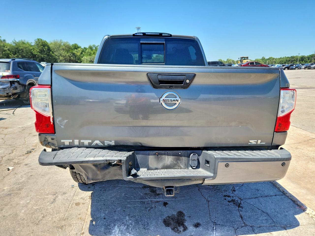 2017 Nissan Titan VIN 1N6AA1E64HN536949 COPART salvage auction — Rear End, OK - CERT OF TITLE-SALVAGE, sold $5,500 on 2026-07-09 (photo 6)