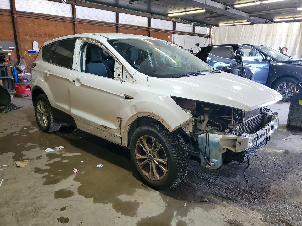2017 Ford VIN 1FMCU9GD5HUB05762 COPART salvage auction — FRONT END, PA - CERTIFICATE OF SALVAGE, sold $675 on 2026-07-02 (photo 4)