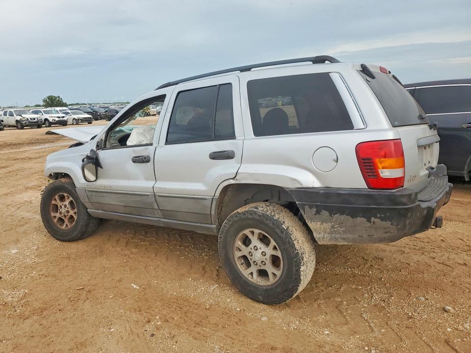 2002 Jeep Grand cherokee VIN 1J4GX48S42C323485 COPART salvage auction — FRONT END, Tx - Salvage Vehicle Title, sold $175 on 2026-07-02 (photo 2)