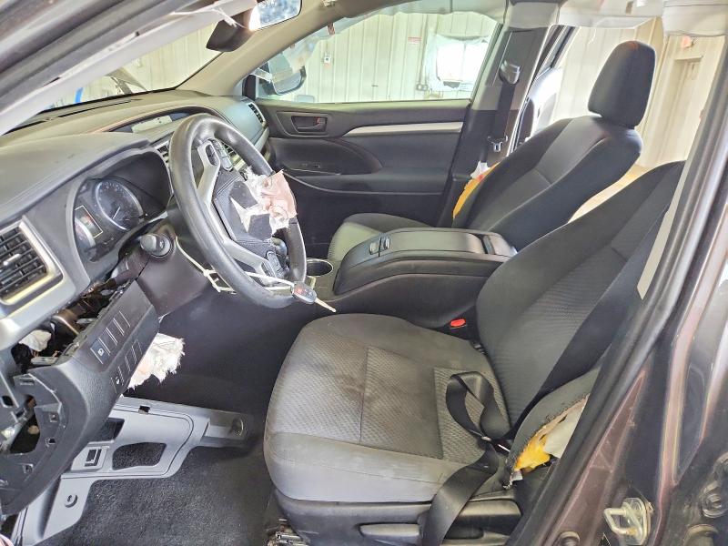 2019 Toyota Highlander VIN 5TDBZRFH3KS977777 COPART salvage auction — MINOR DENT/SCRATCHES, Il - Certificate Of Title, sold $7,800 on 2026-07-20 (photo 7)