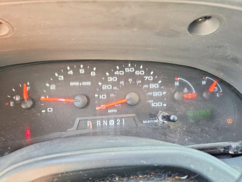 2008 Ford Econoline e350 VIN 1FTSE34L58DA26842 COPART salvage auction — MINOR DENT/SCRATCHES, LA - CERTIFICATE OF TITLE, sold $475 on 2026-07-09 (photo 9)