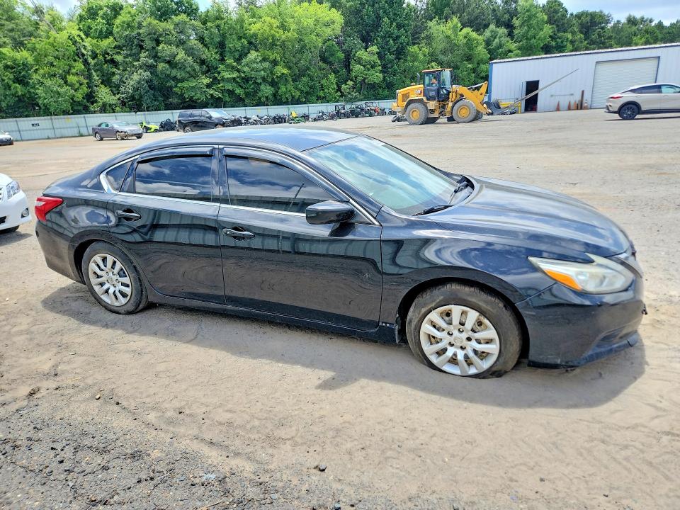2016 Nissan Altima VIN 1N4AL3AP4GC245245 COPART salvage auction — FRONT END, LA - CERT OF TITLE-SALVAGE (P), sold $625 on 2026-07-02 (photo 4)