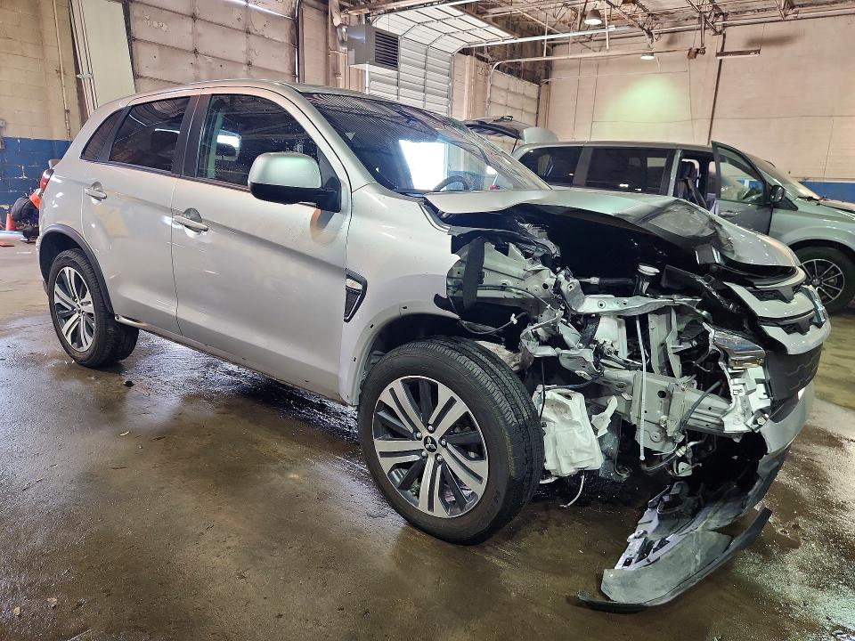2024 Mitsubishi Outlander sport VIN JA4ARUAU0RU019120 COPART salvage auction — FRONT END, Mi - Certificate Of Title, sold $5,900 on 2026-07-08 (photo 4)