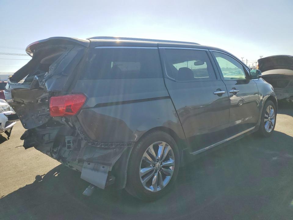 2017 Kia SEDONA VIN KNDME5C15H6343979 COPART salvage auction — REAR END, Ne - Dis/Dlr/Exp Only Salvage Title, sold $975 on 2026-07-08 (photo 3)