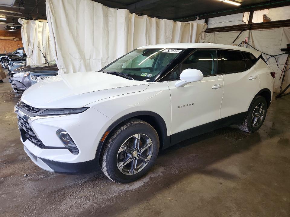 2023 Chevrolet Blazer VIN 3GNKBHR40PS193915 — COPART salvage auction photo