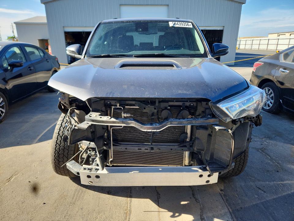 2021 Toyota 4runner VIN JTERU5JR8M5861971 COPART salvage auction — FRONT END, Ca - Salvage Certificate, sold $11,200 on 2026-07-23 (photo 5)