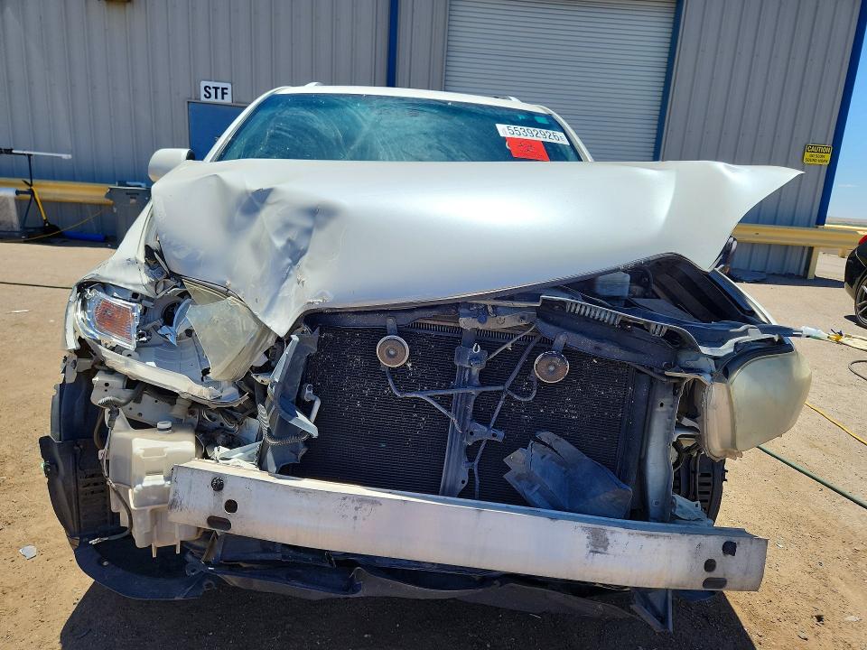 2010 Toyota Highlander VIN 5TDDK3EHXAS003949 COPART salvage auction — FRONT END, NM - CERT OF TITLE-SALVAGE, sold $1,200 on 2026-07-16 (photo 5)