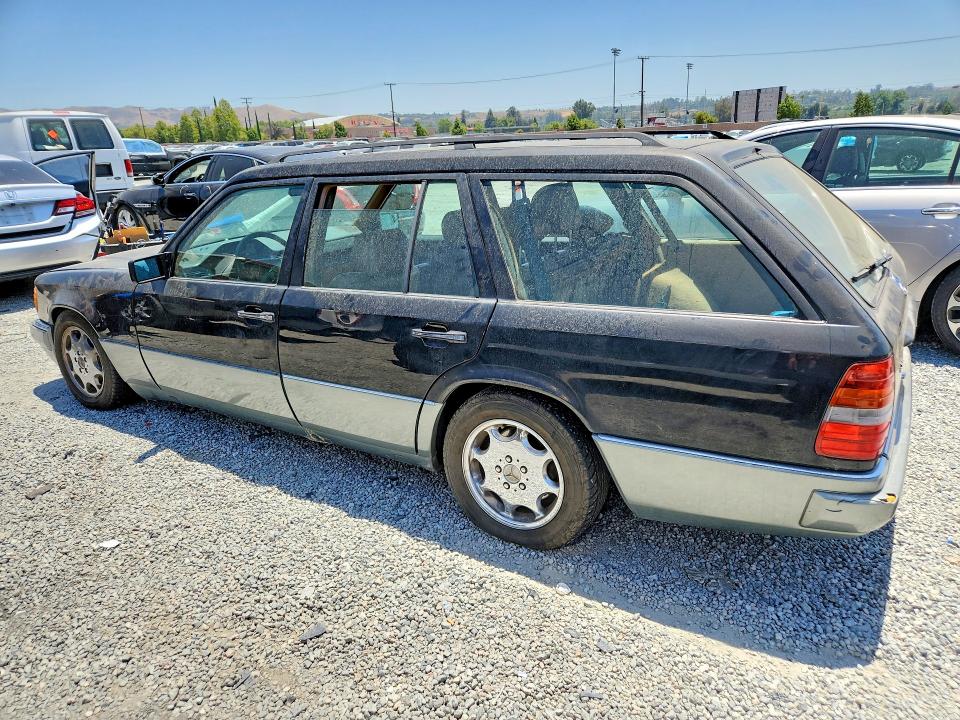 1995 Mercedes-benz E-class VIN WDBEA92E5SF336113 COPART salvage auction — FRONT END, Ca - Dis/Dlr/Exp Only Clean Title, sold $550 on 2026-07-29 (photo 2)