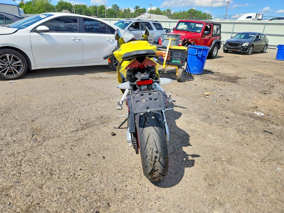 2022 Aprilia VIN ZD4KSUG09NS000112 COPART salvage auction — FRONT END, Pa - Certificate Of Salvage, sold $4,150 on 2026-07-07 (photo 4)