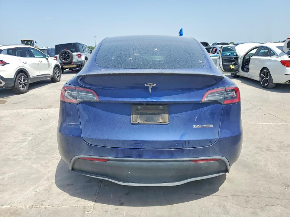 2023 Tesla Model y VIN 7SAYGDEF2PF749870 COPART salvage auction — FRONT END, TX - SALVAGE VEHICLE TITLE, sold $9,500 on 2026-07-20 (photo 6)