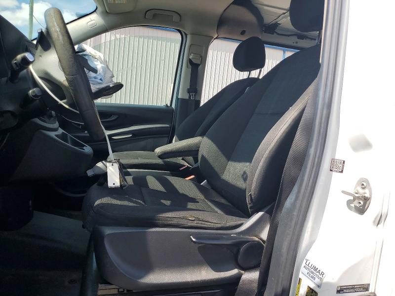 2017 Mercedes-benz Metris VIN WD3PG2EA3H3219272 COPART salvage auction — SIDE, Fl - Cert Of Title Slvg Rebuildable, sold $2,600 on 2026-07-13 (photo 7)