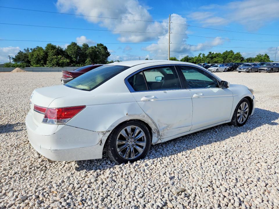 2012 Honda Accord VIN 1HGCP2F89CA186395 COPART salvage auction — SIDE, Tx - Salvage Vehicle Title, sold $725 on 2026-07-02 (photo 3)