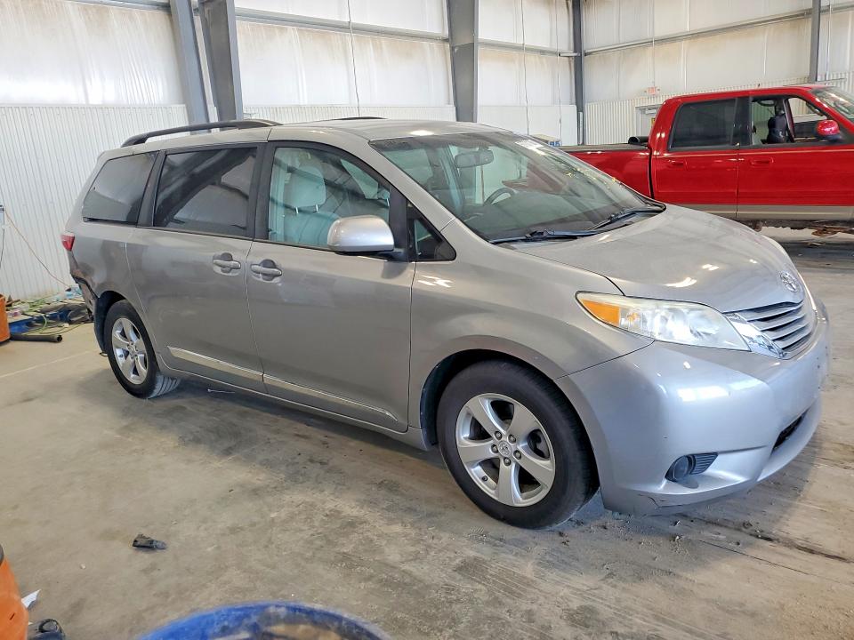 2015 Toyota Sienna VIN 5TDKK3DC5FS644110 COPART salvage auction — REAR END, Ne - Cert Of Title-Salvage, sold $3,100 on 2026-07-14 (photo 4)