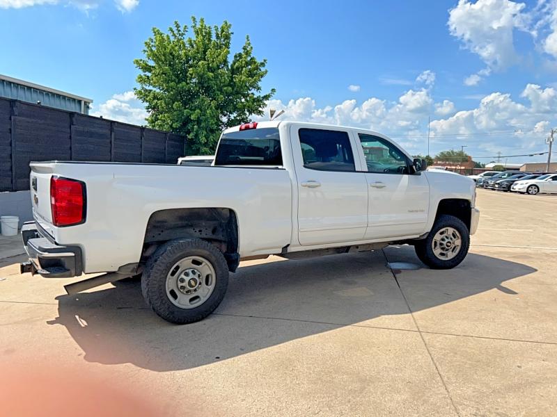 2019 Chevrolet Silverado VIN 1GC1KSEG6KF266025 COPART salvage auction — MINOR DENT/SCRATCHES, Tx - Certificate Of Title (P), sold $6,300 on 2026-07-03 (photo 4)