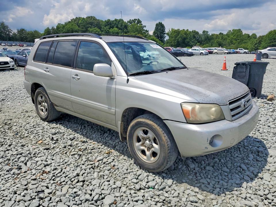 2007 Toyota Highlander VIN JTEGD21A970167016 COPART salvage auction — MINOR DENT/SCRATCHES, Nc - Dealer Only Clean Title, sold $1,450 on 2026-07-06 (photo 4)