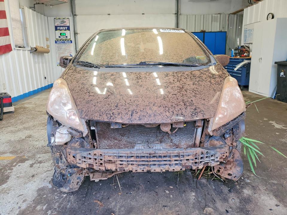 2009 Honda Fit VIN JHMGE88479S003807 COPART salvage auction — FRONT END, Me - Cert Of Title-Salvage Collisio, sold $175 on 2026-07-30 (photo 5)