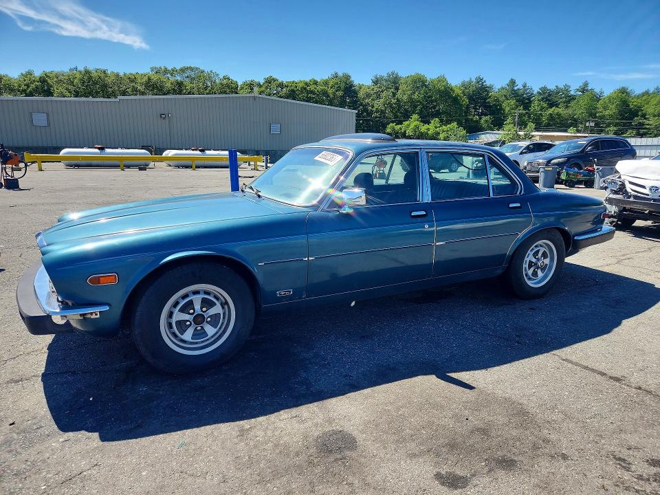 1985 Jaguar Xj VIN SAJAV1347FC411771 COPART salvage auction — MECHANICAL, Ri - Certificate Of Title (P), sold $425 on 2026-07-09 (photo 1)