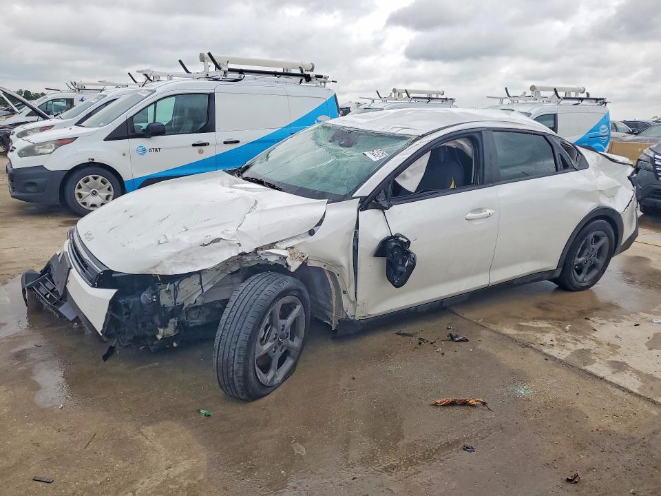 2025 Kia K4 VIN 3KPFT4DE0SE008382 COPART salvage auction — FRONT END, Tx - Certificate Of Title, sold $1,250 on 2026-07-23 (photo 1)