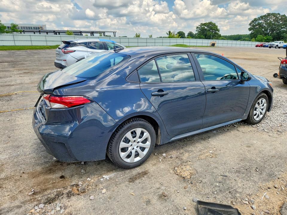 2024 Toyota Corolla VIN 5YFB4MDE8RP161984 COPART salvage auction — REAR END, Wi - Cert Of Title-Claim Paid, sold $5,200 on 2026-07-07 (photo 3)