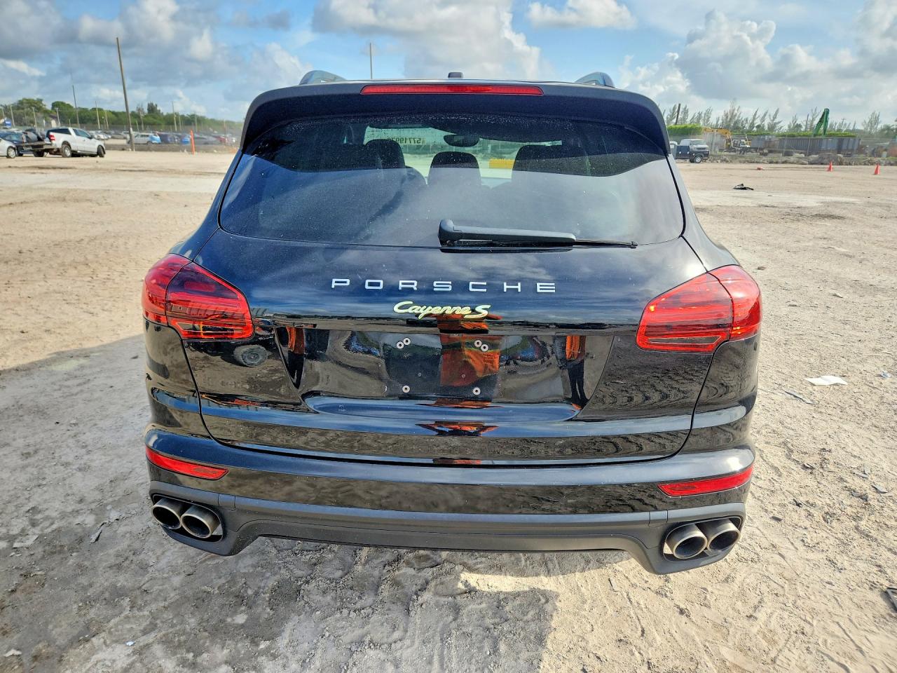2017 Porsche Cayenne VIN WP1AE2A27HLA74946 COPART salvage auction — Minor Dent/Scratches, MT - CERTIFICATE OF TITLE, sold $5,400 on 2026-07-02 (photo 6)