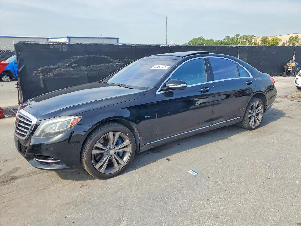 2017 Mercedes-benz S-klasse VIN WDDUG6DB6HA302643 COPART salvage auction — MINOR DENT/SCRATCHES, Mt - Dealer Only Clean Title (P), sold $10,700 on 2026-07-28 (photo 1)