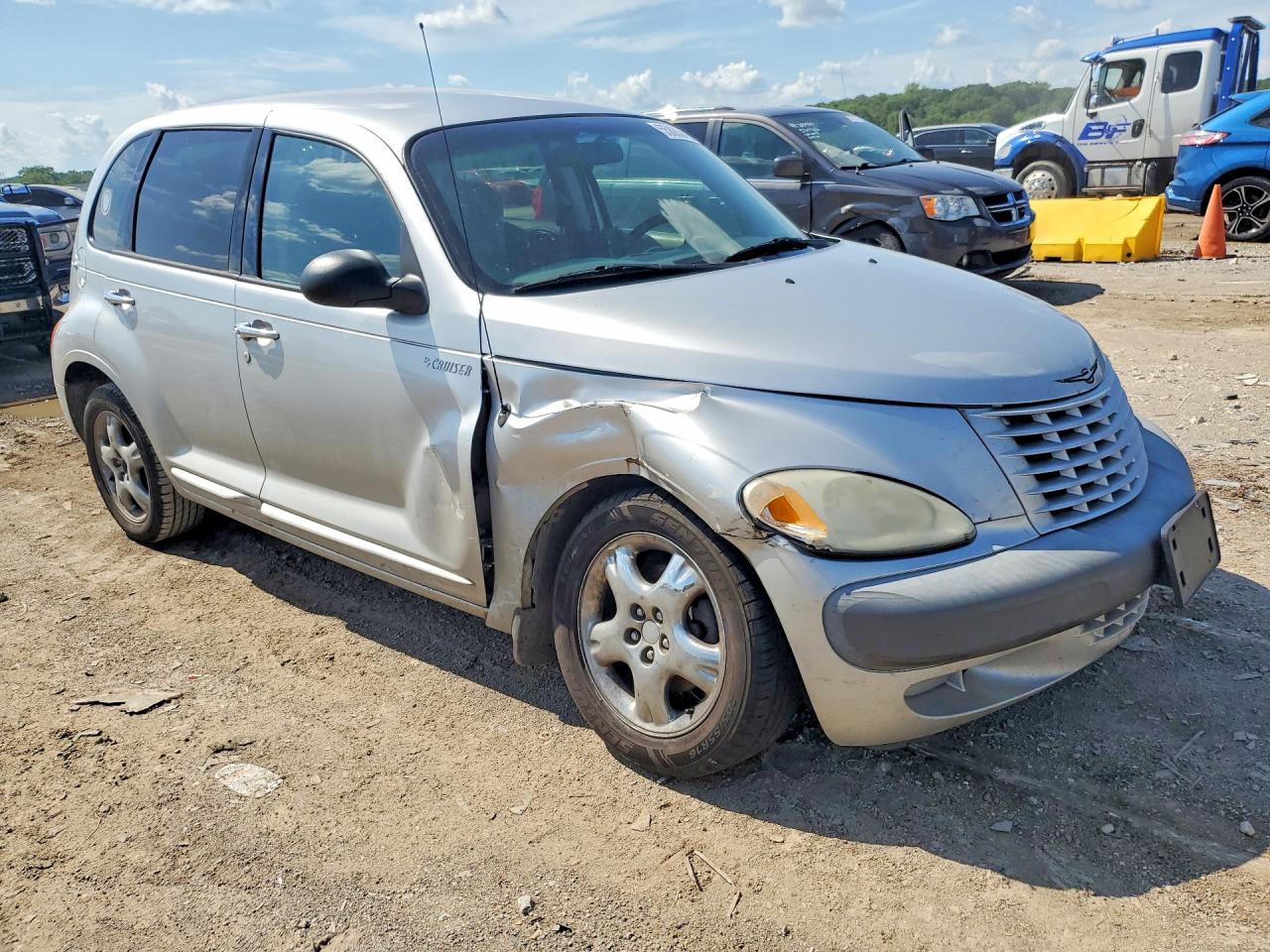 2002 Chrysler PT Cruiser VIN 3C4FY58B52T222416 COPART salvage auction — Front End, MO - SALVAGE CERTIFICATE OF TITLE, sold $275 on 2026-06-25 (photo 4)