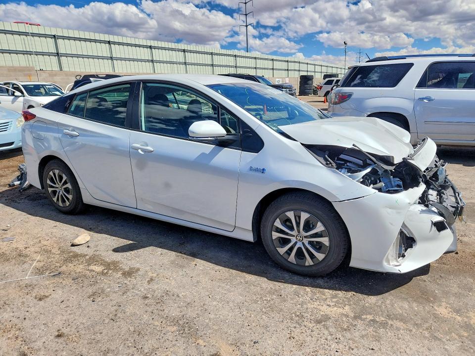2021 Toyota Prius VIN JTDKAMFP5M3192618 COPART salvage auction — FRONT END, Nm - Cert Of Title-Salvage, sold $5,200 on 2026-07-30 (photo 4)