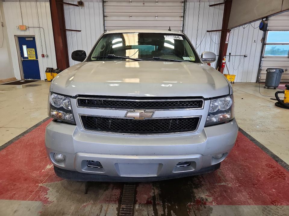 2011 Cadillac Escalade VIN 1GYS4AEF2BR369869 COPART salvage auction — MECHANICAL, Ny - Mv-907A Salvage Certificate, sold $450 on 2026-07-06 (photo 5)