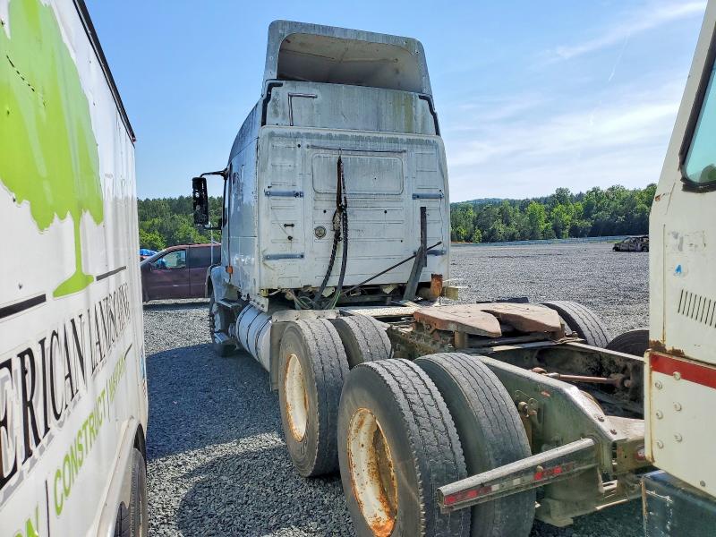 2007 Volvo Vnm VIN 4V4MC9GH57N460779 COPART salvage auction — FRONT END, NC - DEALER ONLY CLEAN TITLE, sold $350 on 2026-07-09 (photo 3)