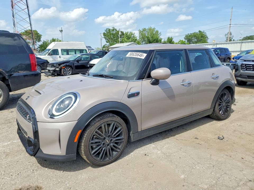 2024 Mini Cooper VIN WMW53DK08R2V09110 COPART salvage auction — SIDE, In - Cert Of Title-Salvage Title, sold $7,000 on 2026-08-03 (photo 1)
