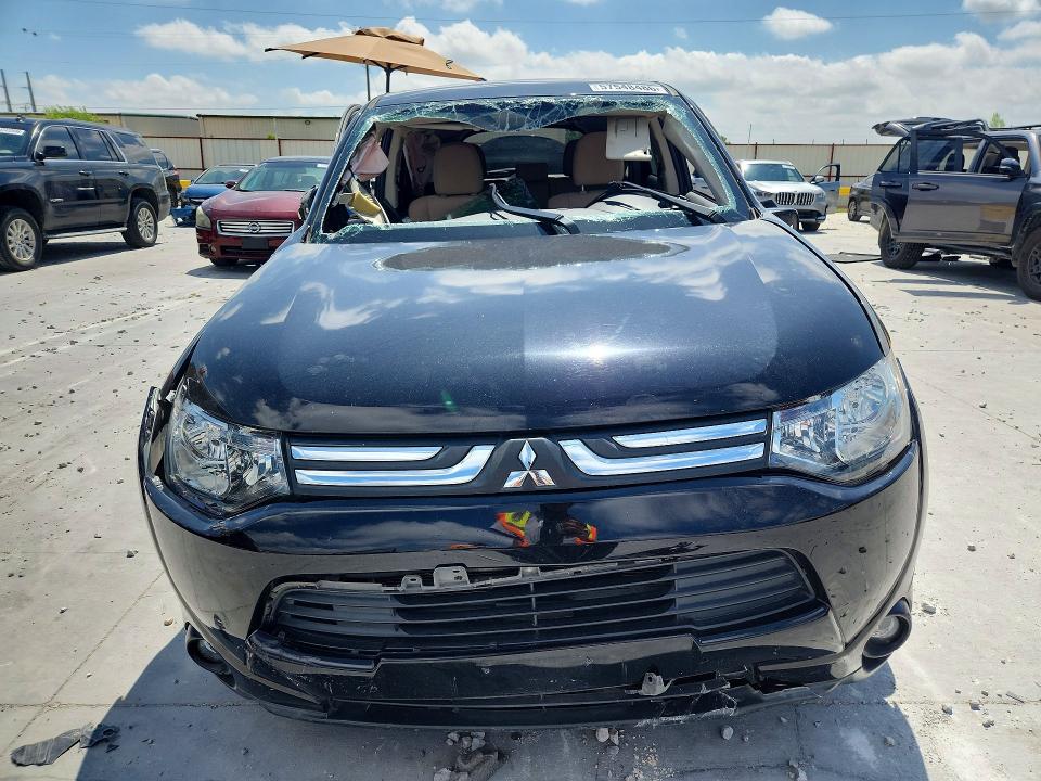 2014 Mitsubishi VIN JA4AD3A32EZ018242 COPART salvage auction — SIDE, Tx - Salvage Vehicle Title, sold $1,350 on 2026-07-07 (photo 5)