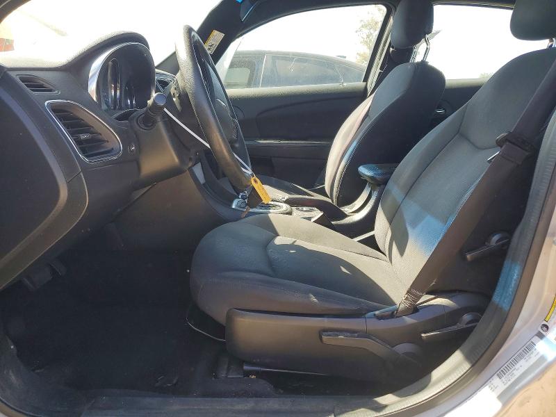 2013 Chrysler 200 VIN 1C3CCBAB5DN640069 COPART salvage auction — FRONT END, Ca - Dis/Dlr/Exp App For Dup Clean, sold $500 on 2026-07-16 (photo 7)