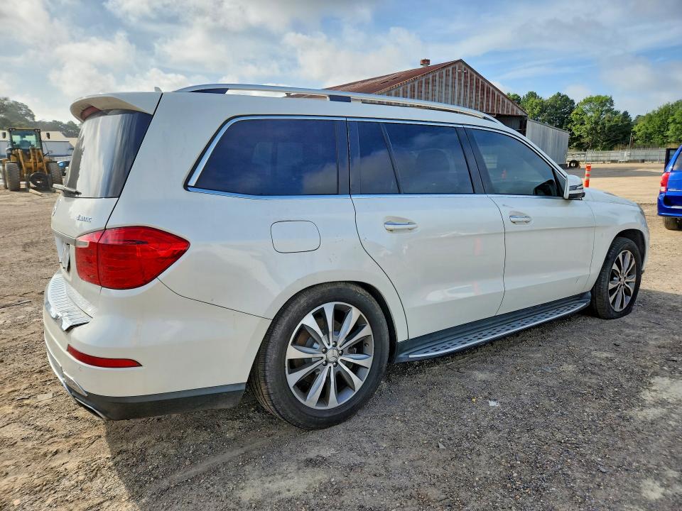 2013 Mercedes-benz VIN 4JGDF7CE4DA192468 COPART salvage auction — MINOR DENT/SCRATCHES, La - Certificate Of Title (P), sold $1,700 on 2026-07-24 (photo 3)