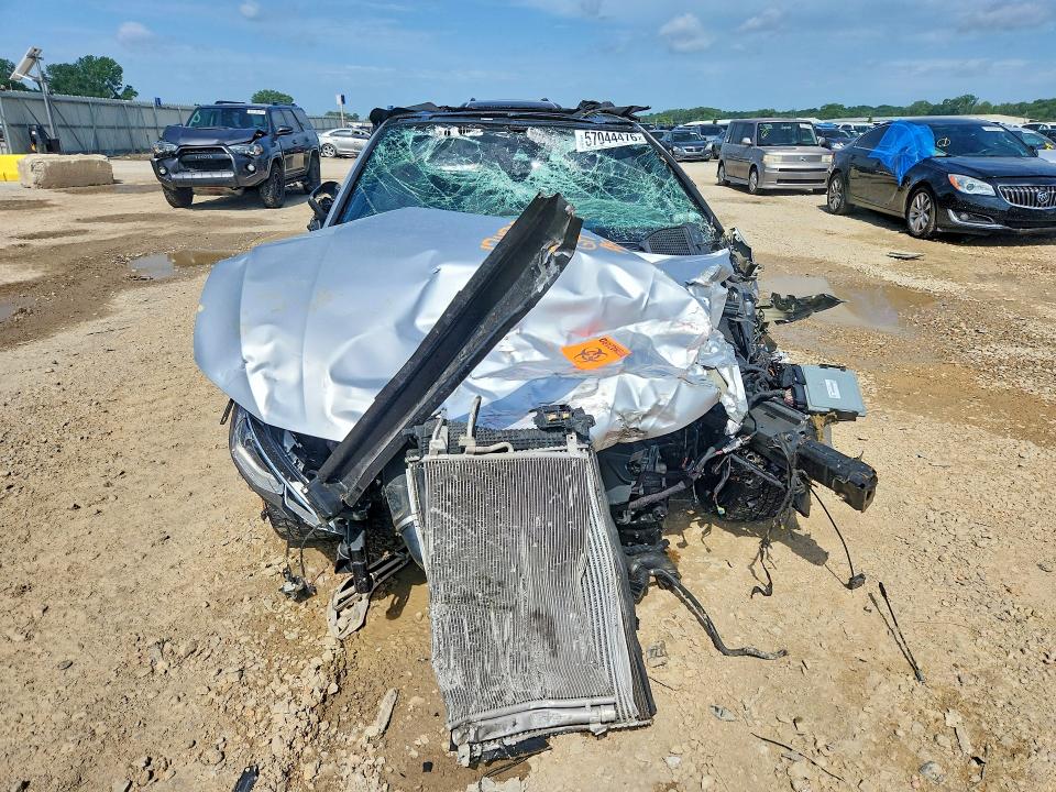 2022 Volkswagen Gti VIN WVWL87CD1NW123453 COPART salvage auction — FRONT END, Salvage Title, sold $450 on 2026-08-13 (photo 5)