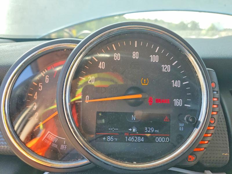 2015 Mini Cooper VIN WMWXS5C5XFT837582 COPART salvage auction — MINOR DENT/SCRATCHES, Ga - Certificate Of Title (P), sold $3,300 on 2026-07-08 (photo 9)