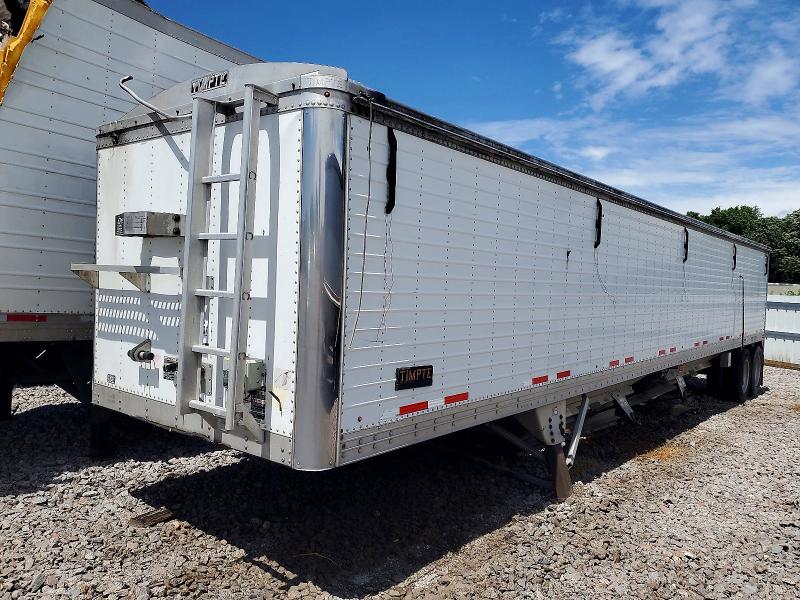 2015 Timpte Grain trailer VIN 1TDH43022FB145872 COPART salvage auction — ROLLOVER, IA - CERTIFICATE OF TITLE, sold $5,500 on 2026-07-27 (photo 3)