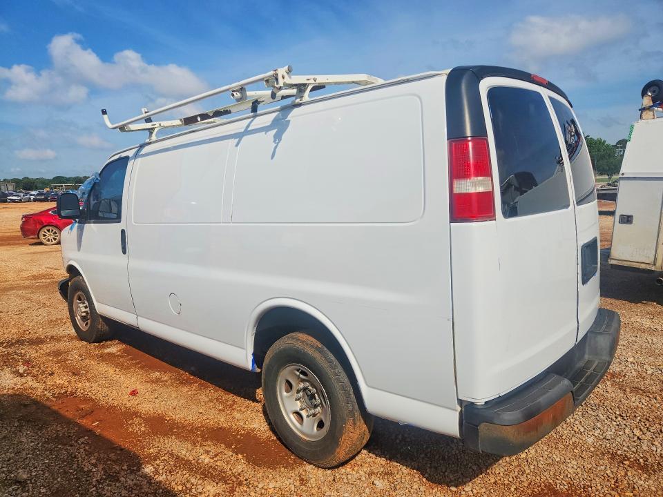 2015 Chevrolet Express 2500 VIN 1GCWGFCF4F1235531 COPART salvage auction — FRONT END, Salvage Title, sold $300 on 2026-09-29 (photo 2)